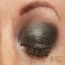 Phantom - Dinair Airbrush makeup